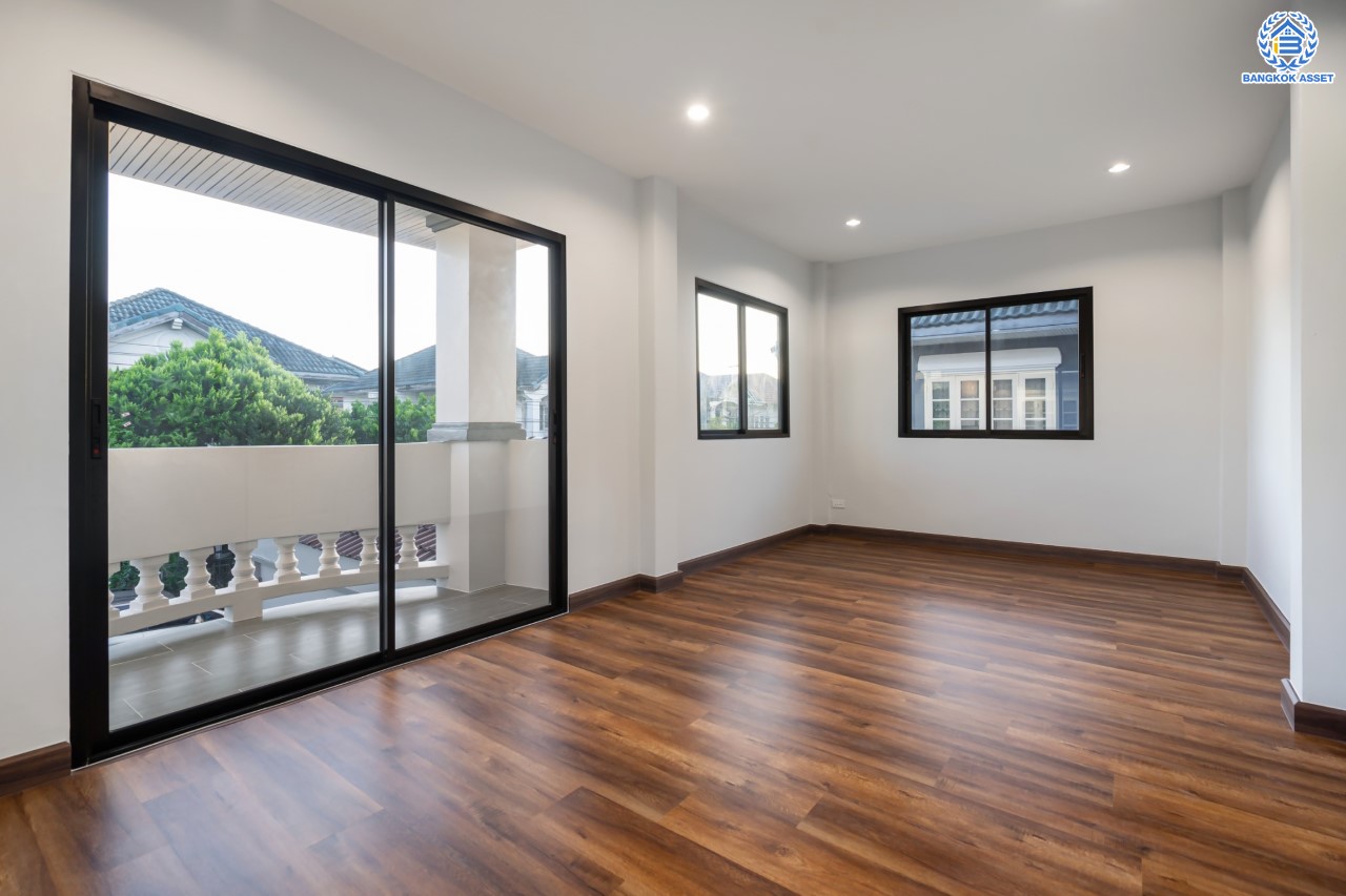 บ้านมือสองตกแต่งใหม่ แบรนด์ Property Perfect ม.มณีรินทร์ รัตนาธิเบศร์-ท่าอิฐ เนื้อที่ 54 ตร.ว. ฟังก์ชัน 3 ห้องนอน 2 ห้องน้ำ 2 ห้องอเนกประสงค์ พร้อมจอดรถได้ 2 คัน บนทำเลศักยภาพ ใกล้ทางด่วน "งามวงศ์วาน" และเพียง 10 นาที ถึงรถไฟฟ้า "สถานีบางรักน้อยท่าอิฐ"...